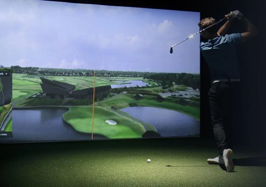 Golf simulator